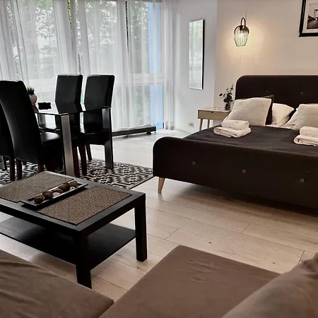 Al-dom Awangardia 211, W Dzielnicy Uzdrowiskowej, 300m Do Morza Kołobrzeg